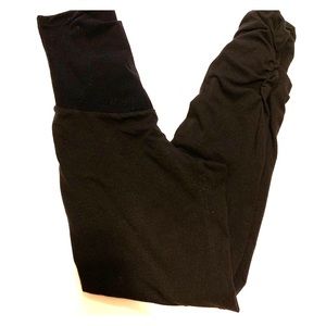 Motherhood Bunched Leggings